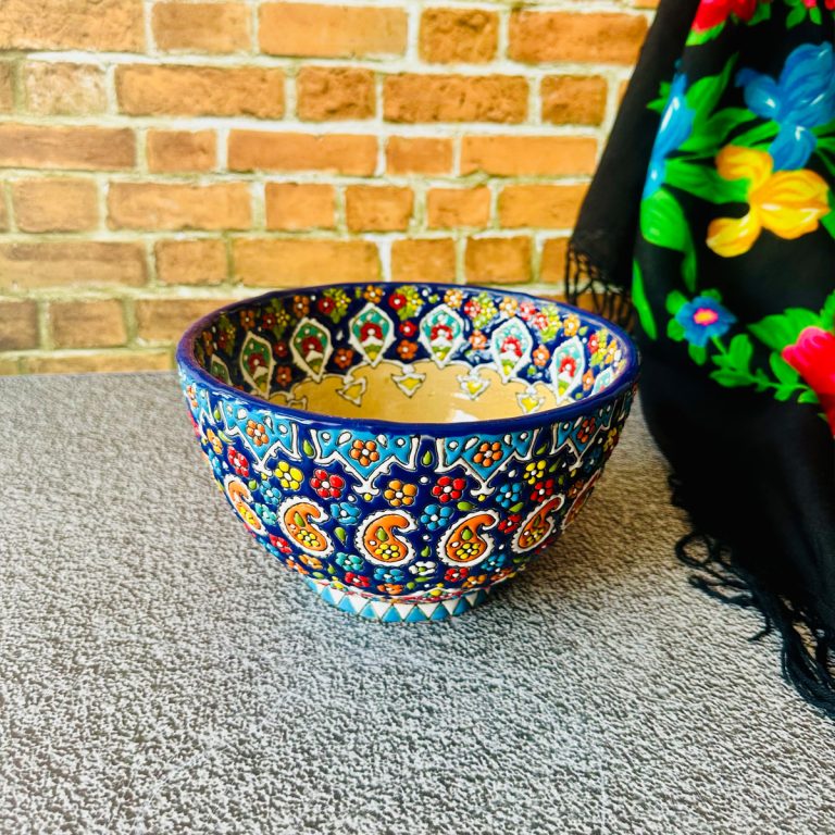 کاسه میناکاری روی سفال سرمه‌ای و آبی